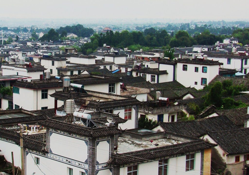 Au sud des nuages Dali et ses maisons