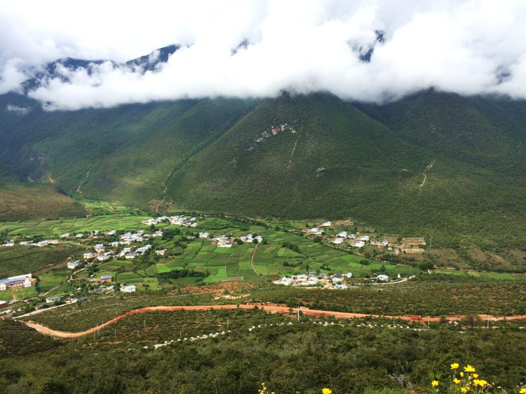 Au sud des nuages Shangri La La route vers Balazedong